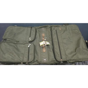 Briggs & Riley Travelware wardrobe Garment bag Olive Green.